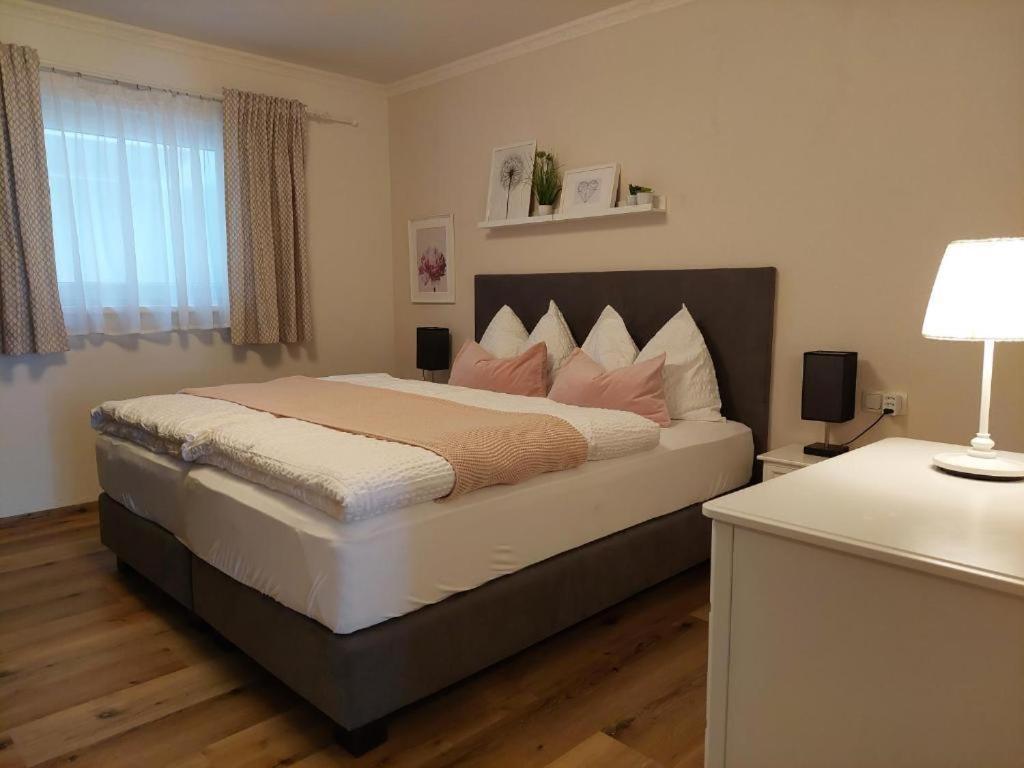 Haus Adrian Daire Wald am Arlberg Dış mekan fotoğraf